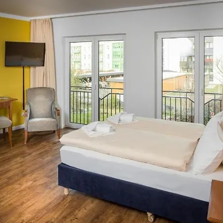 Appartamento Business-apartment 6 Mit Kueche & Kostenfreiem Parkplatz *